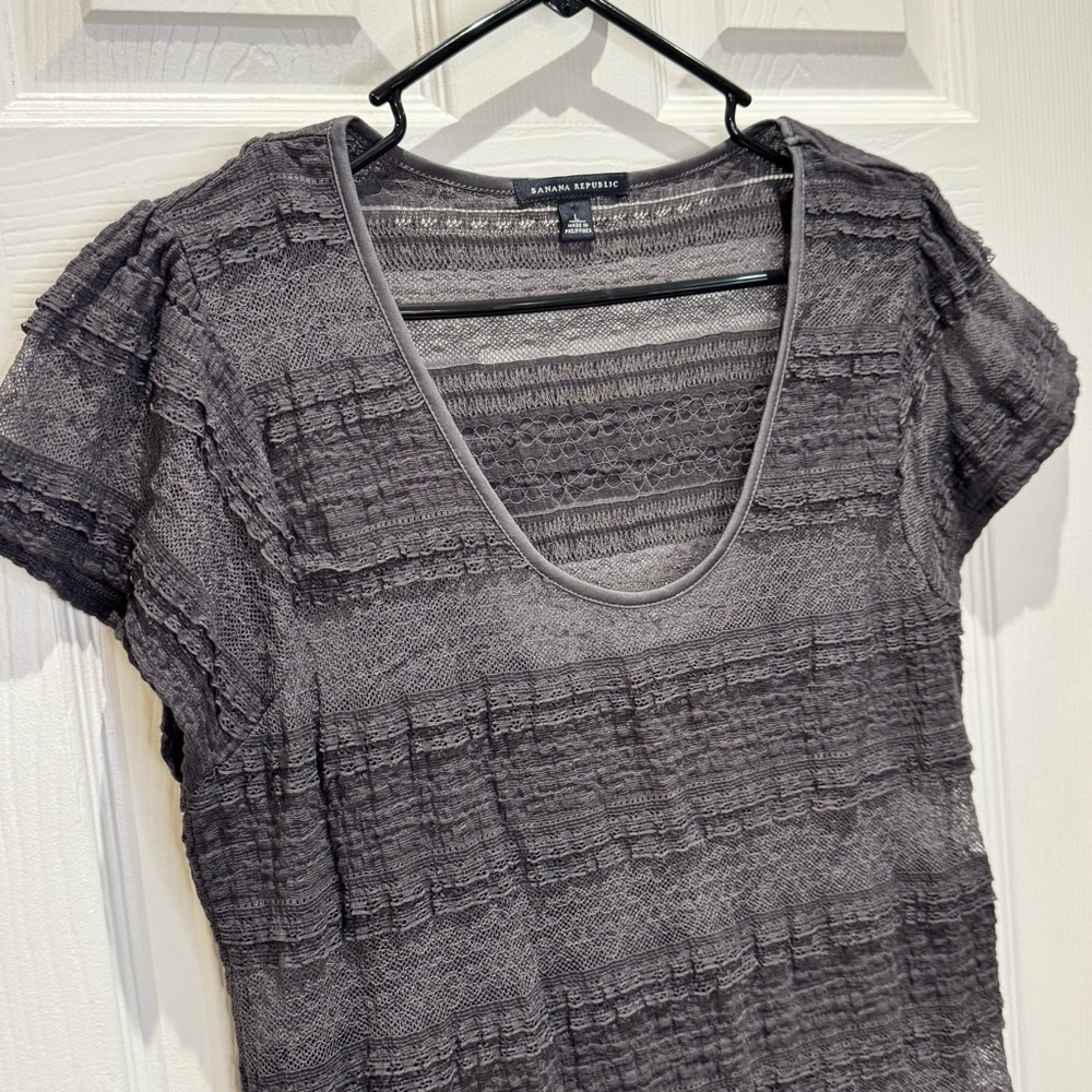 Banana Republic Women’s Large Lace Blouse w/ Cami Grey - Picture 3 of 8